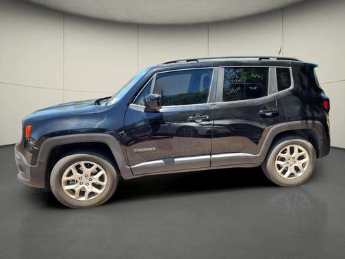 Black 2018 Jeep Renegade Latitude