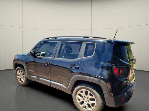 Black 2018 Jeep Renegade Latitude