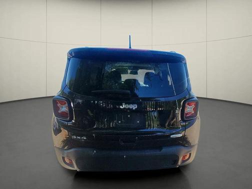 Black 2018 Jeep Renegade Latitude