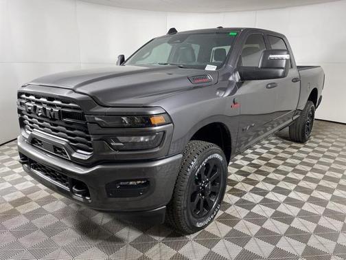 2025 RAM 2500 Big Horn Crew Cab 4x4 6'4' Box