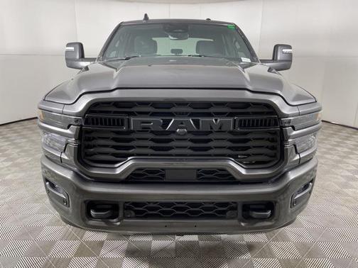 2025 RAM 2500 Big Horn Crew Cab 4x4 6'4' Box