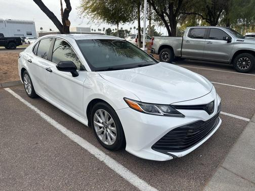 2020 Toyota Camry LE