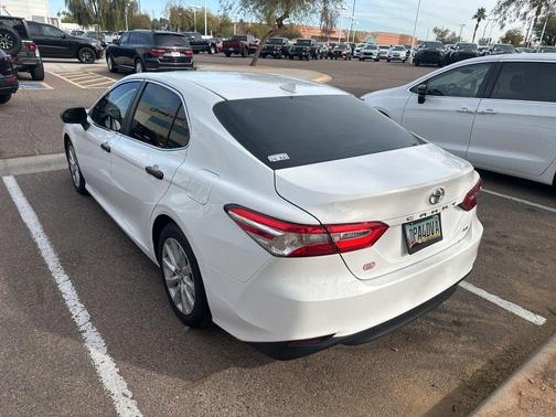2020 Toyota Camry LE