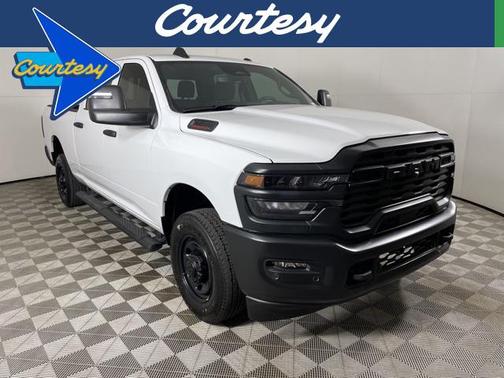 2025 RAM 2500 Tradesman Crew Cab 4x2 6'4' Box