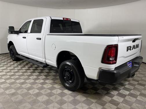 2025 RAM 2500 Tradesman Crew Cab 4x2 6'4' Box