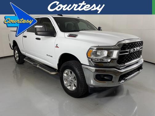 2023 RAM 2500 Big Horn Crew Cab 4x4 6'4' Box
