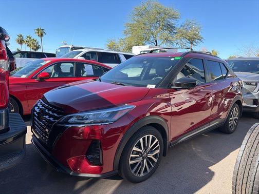 2021 Nissan Kicks SR