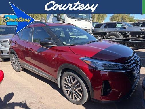 2021 Nissan Kicks SR