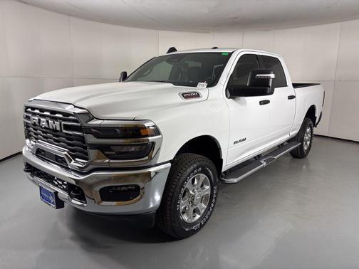 2026 RAM 2500 Big Horn Crew Cab 4x4 6'4' Box