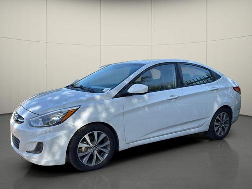 2017 Hyundai Accent Value Edition