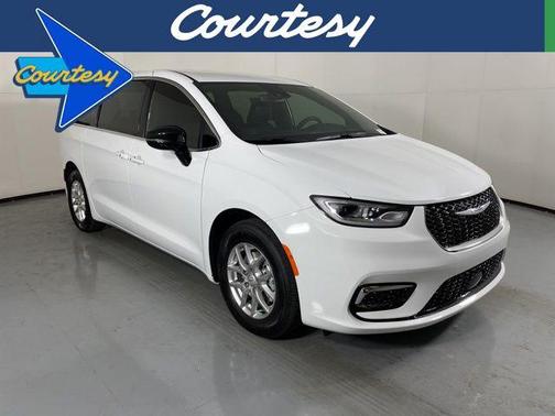 2025 Chrysler Pacifica L