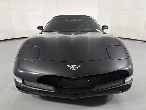 2003 Chevrolet Corvette Base