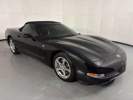 2003 Chevrolet Corvette Base