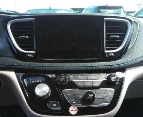 2021 Chrysler Pacifica Hybrid Touring L