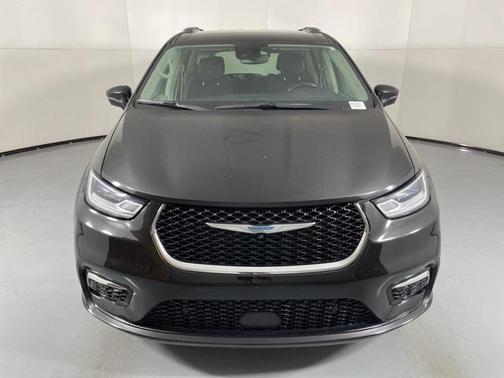 2021 Chrysler Pacifica Hybrid Touring L