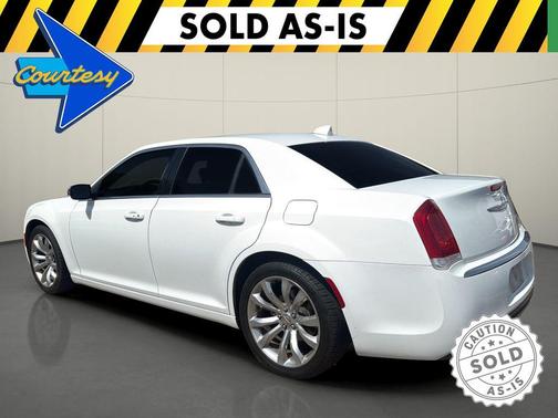 2019 Chrysler 300 Touring