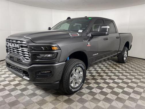 2025 RAM 2500 Big Horn Crew Cab 4x4 6'4' Box
