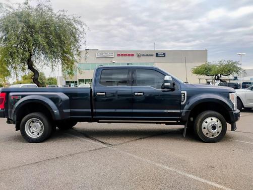 2022 Ford F-450 Platinum