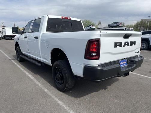 2025 RAM 2500 Tradesman Crew Cab 4x4 6'4' Box
