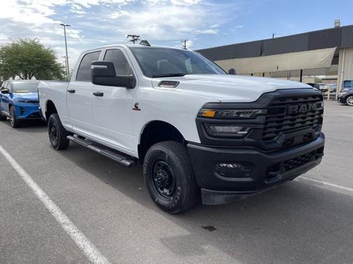 2025 RAM 2500 Tradesman Crew Cab 4x4 6'4' Box