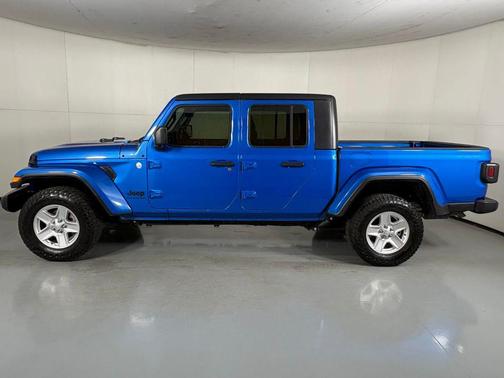 2021 Jeep Gladiator Sport S