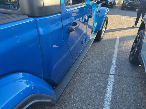 2021 Jeep Gladiator Sport S