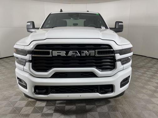 2025 RAM 2500 Big Horn Crew Cab 4x4 6'4' Box