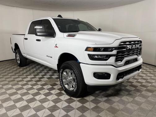 2025 RAM 2500 Big Horn Crew Cab 4x4 6'4' Box