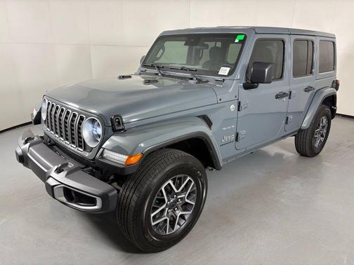 Anvil Clear Coat 2024 Jeep Wrangler 4-Door Sahara 4x4