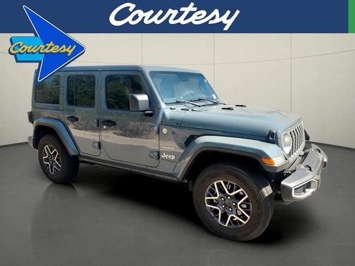 Anvil Clear Coat 2024 Jeep Wrangler 4-Door Sahara 4x4