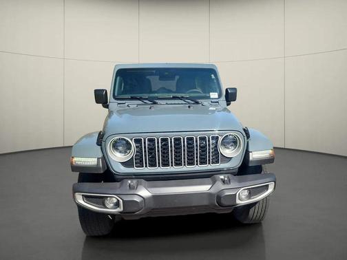 Anvil Clear Coat 2024 Jeep Wrangler 4-Door Sahara 4x4
