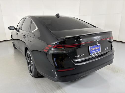 2023 Honda Accord Hybrid Base