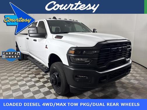 2025 RAM 3500 Tradesman Crew Cab 4x4 8' Box