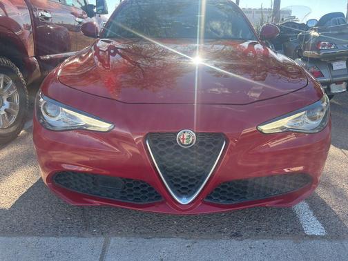 2021 Alfa Romeo Giulia Base