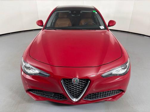 2021 Alfa Romeo Giulia Base