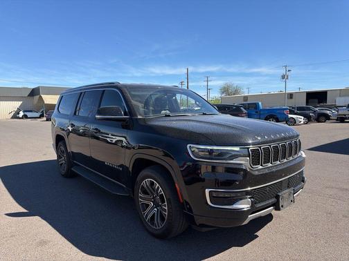 Diamond Black Crystal Pearlcoat 2024 Jeep Wagoneer L Series II 4x2