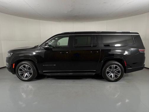 2024 Jeep Wagoneer L Series II 4x2