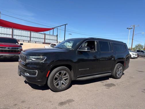 Diamond Black Crystal Pearlcoat 2024 Jeep Wagoneer L Series II 4x2