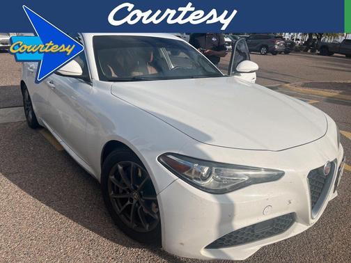 2018 Alfa Romeo Giulia Base