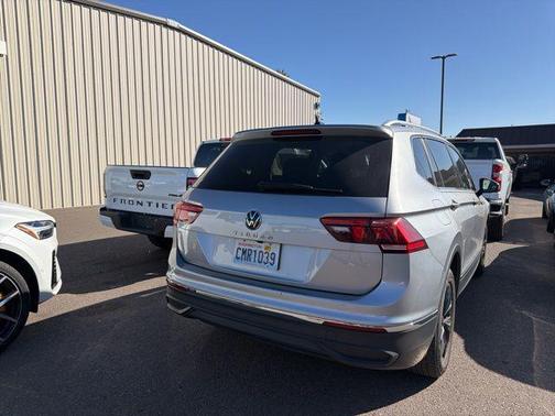 2024 Volkswagen Tiguan 2.0T SE