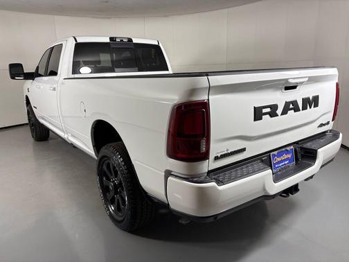 2026 RAM 3500 Laramie Crew Cab 4x4 8' Box