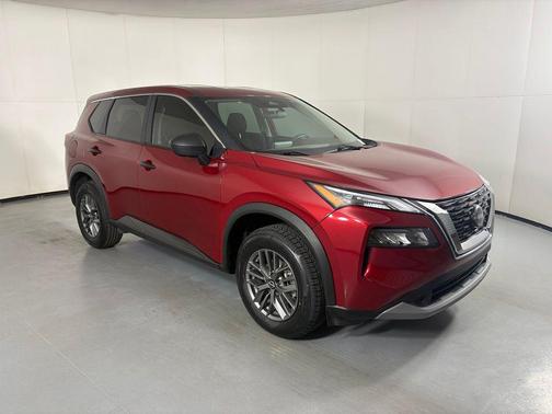 Scarlet Ember Tintcoat 2023 Nissan Rogue S