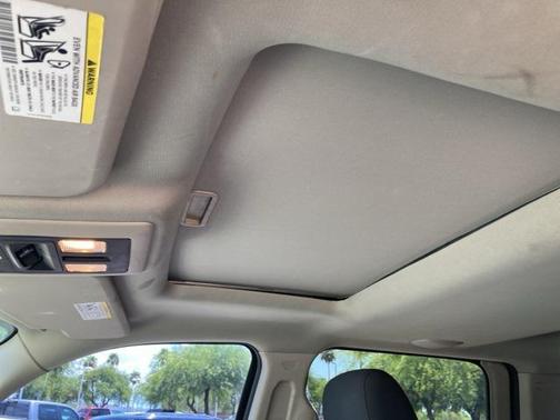 2012 RAM 1500 SLT
