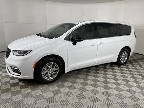 2025 Chrysler Pacifica L