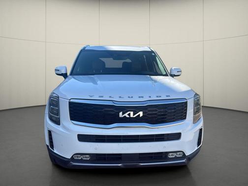 Glacial White Pearl 2022 Kia Telluride SX