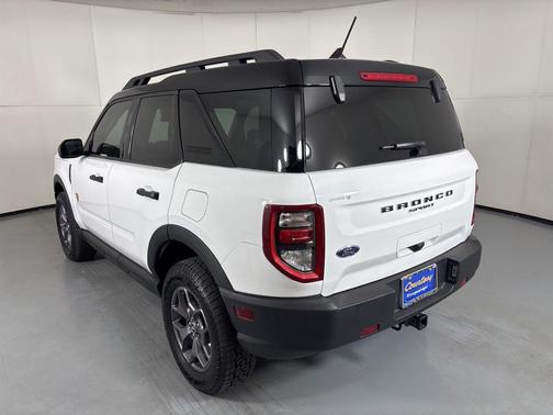 Oxford White 2024 Ford Bronco Sport Badlands