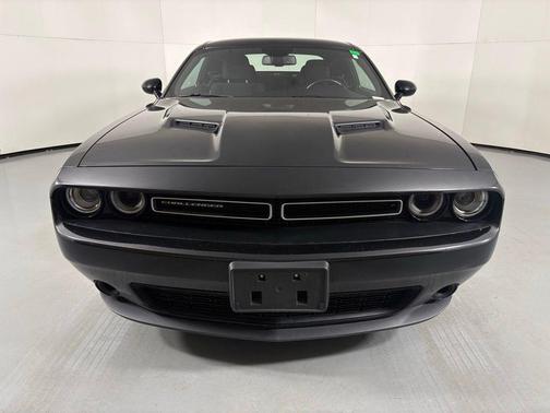 Pitch Black Clearcoat 2023 Dodge Challenger SXT