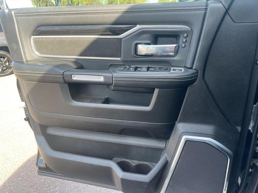 2019 RAM 2500 Laramie Mega Cab 4x4 6'4' Box