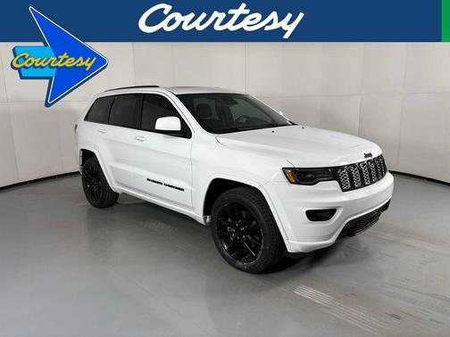 2022 Jeep Grand Cherokee Laredo