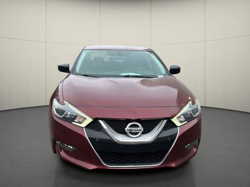 Coulis Red 2016 Nissan Maxima 3.5 S